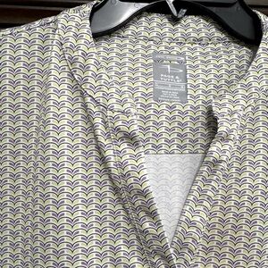 Women’s dry fit sports wear shirt (L)